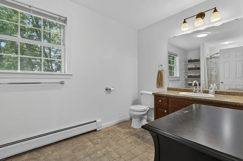 1 Settlement Circle Rollinsford NH 03869