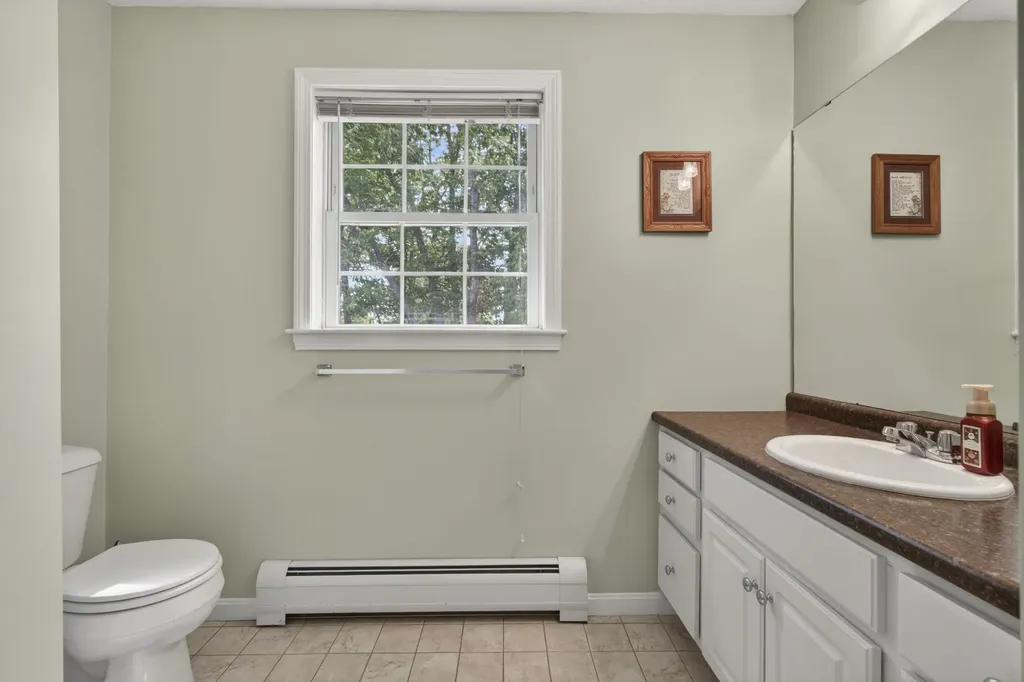 1 Settlement Circle Rollinsford NH 03869