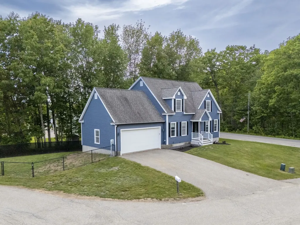 1 Settlement Circle Rollinsford NH 03869