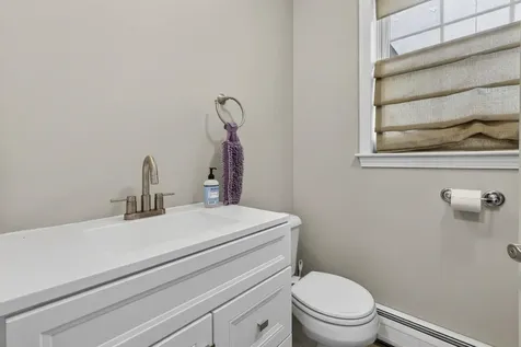 1 Settlement Circle Rollinsford NH 03869