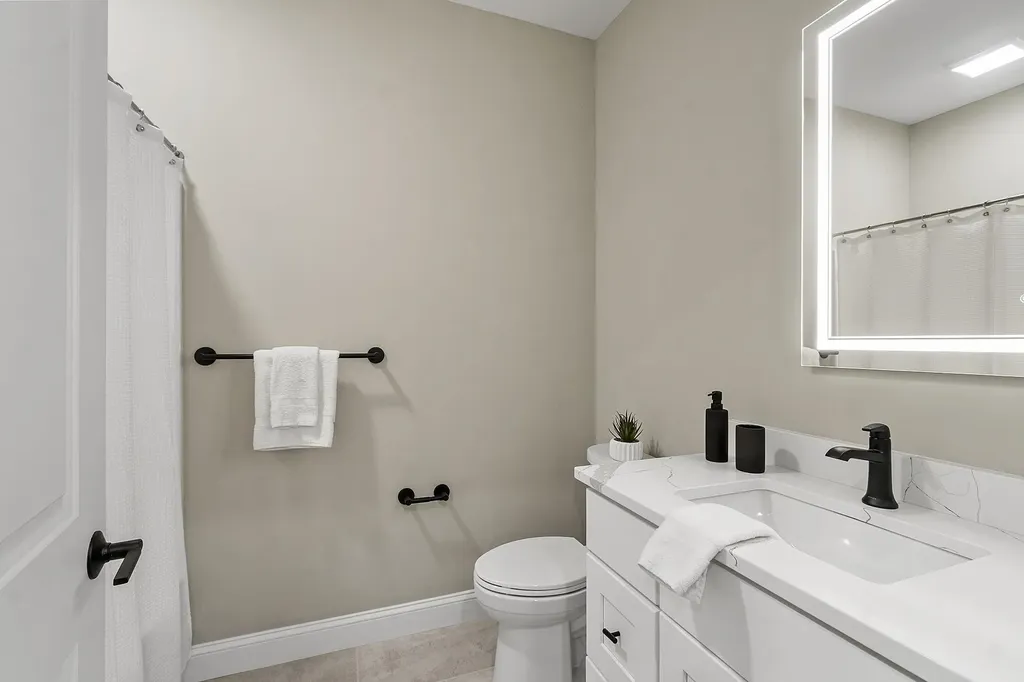 10100 S Willow Street Manchester NH 03103
