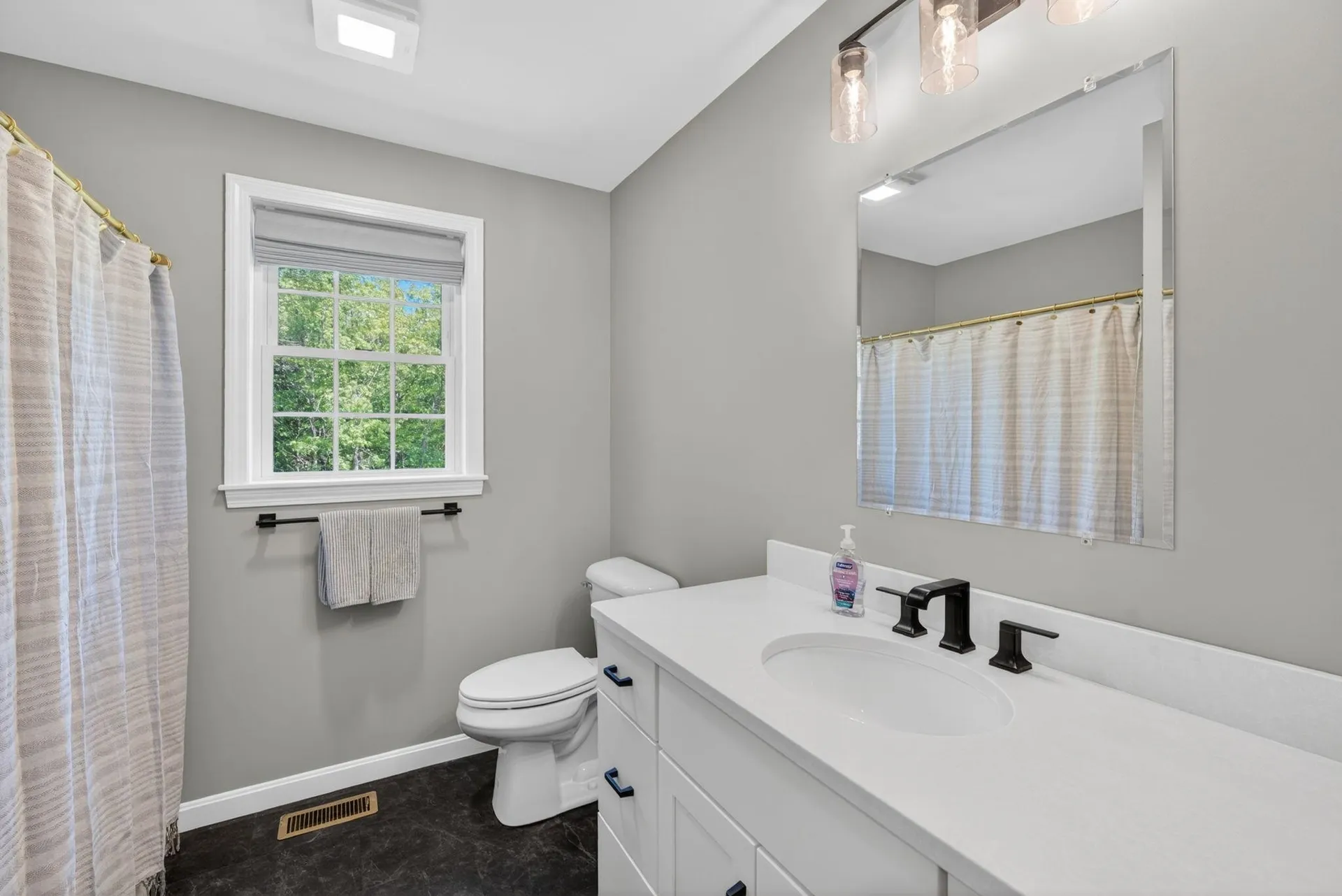 47 Chestnut Drive Allenstown NH 03275