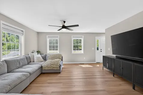 47 Chestnut Drive Allenstown NH 03275