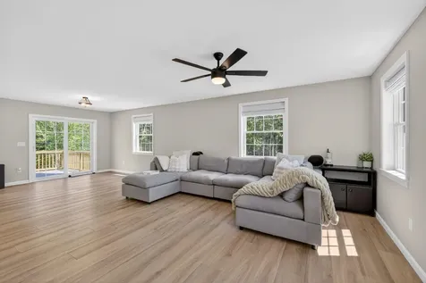 47 Chestnut Drive Allenstown NH 03275