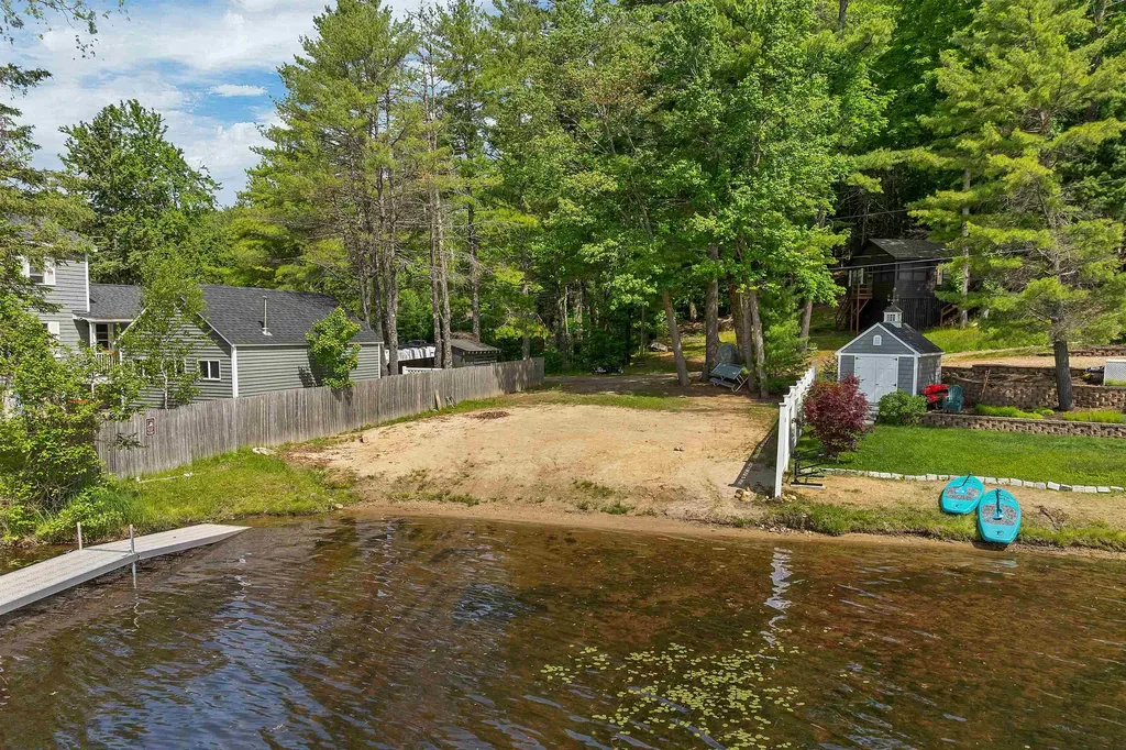 16 Palm Lane Alton NH 03809