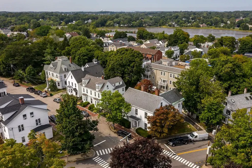649 State Street Portsmouth NH 03801