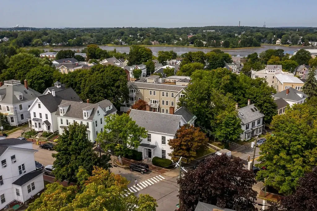649 State Street Portsmouth NH 03801
