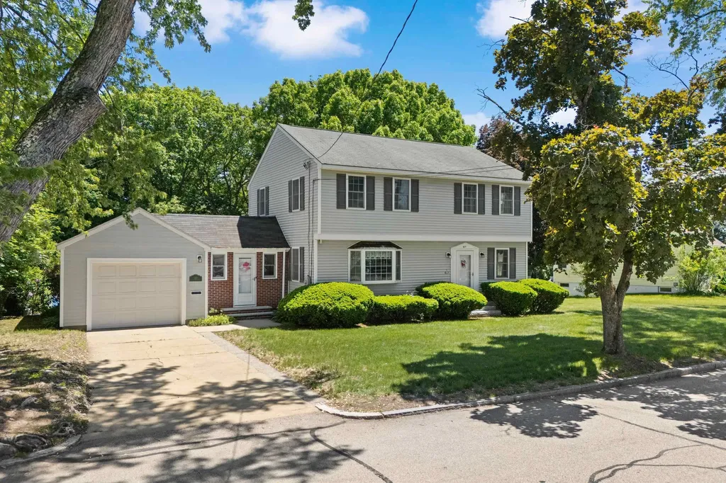 611 Coolidge Avenue Manchester NH 03102