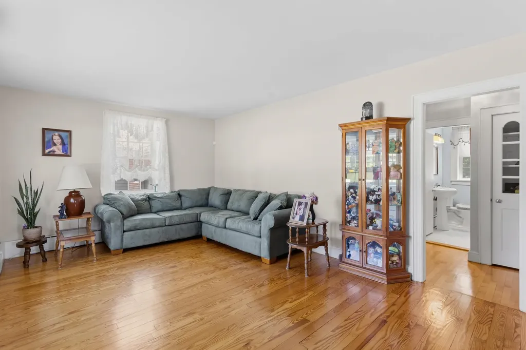 611 Coolidge Avenue Manchester NH 03102