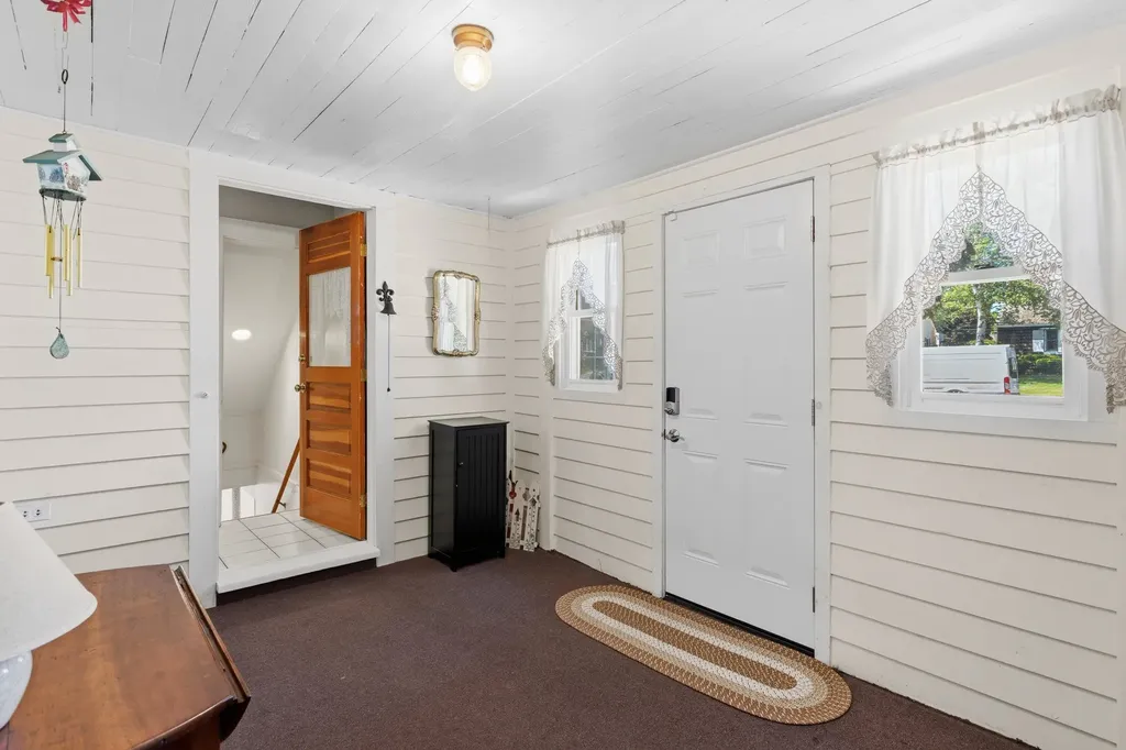 611 Coolidge Avenue Manchester NH 03102