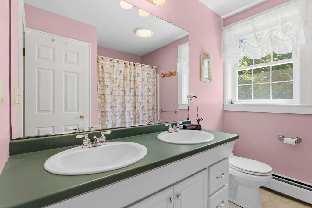 611 Coolidge Avenue Manchester NH 03102