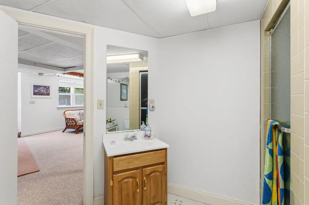 611 Coolidge Avenue Manchester NH 03102