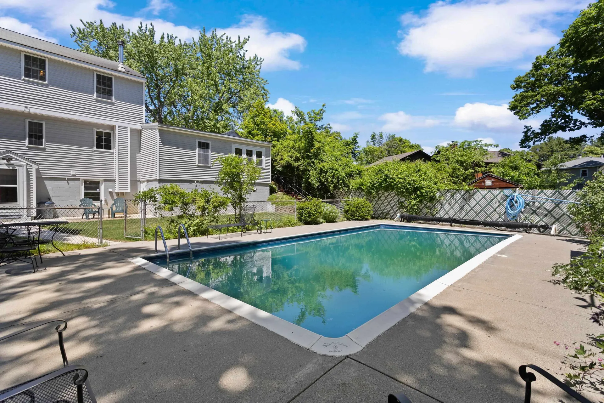 611 Coolidge Avenue Manchester NH 03102