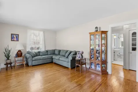 611 Coolidge Avenue Manchester NH 03102