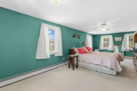 611 Coolidge Avenue Manchester NH 03102