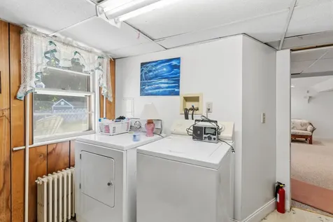611 Coolidge Avenue Manchester NH 03102