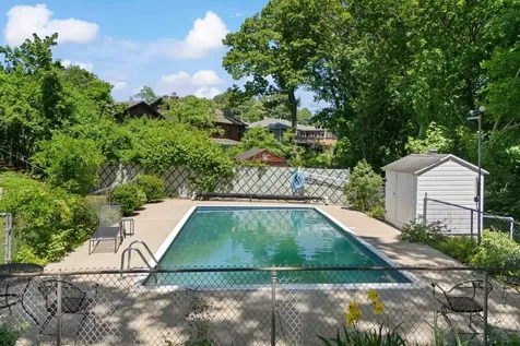 611 Coolidge Avenue Manchester NH 03102
