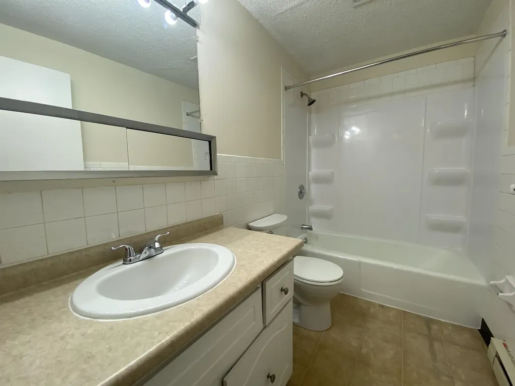 95 Powers Street Milford NH 03055