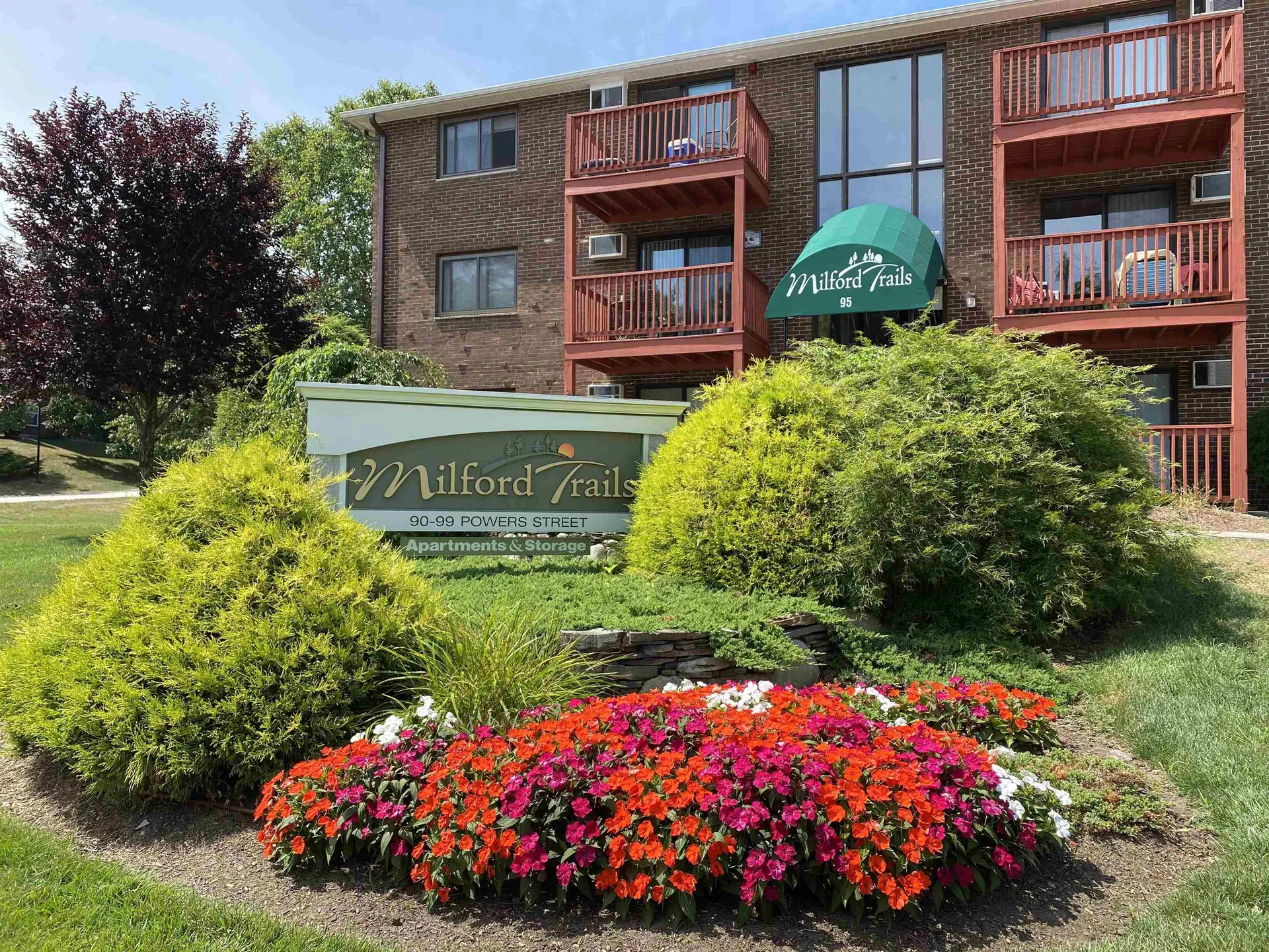 95 Powers Street Milford NH 03055