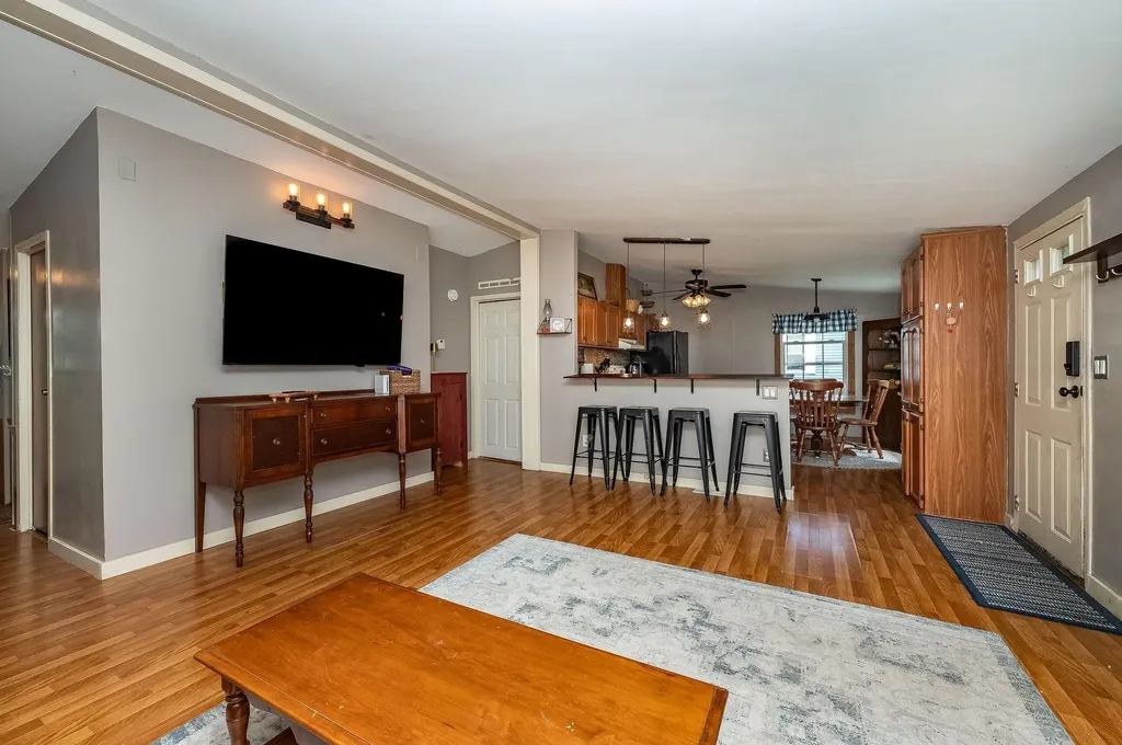 446 Emerald Drive Barrington NH 03825