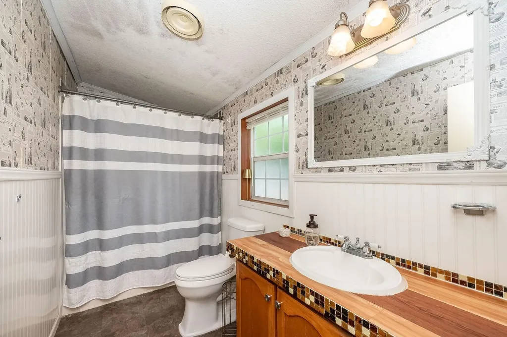 446 Emerald Drive Barrington NH 03825