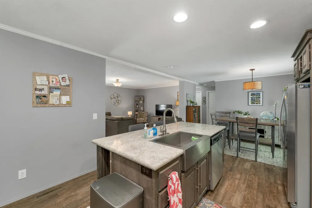62 Mansfield Woods Way New Hampton NH 03256