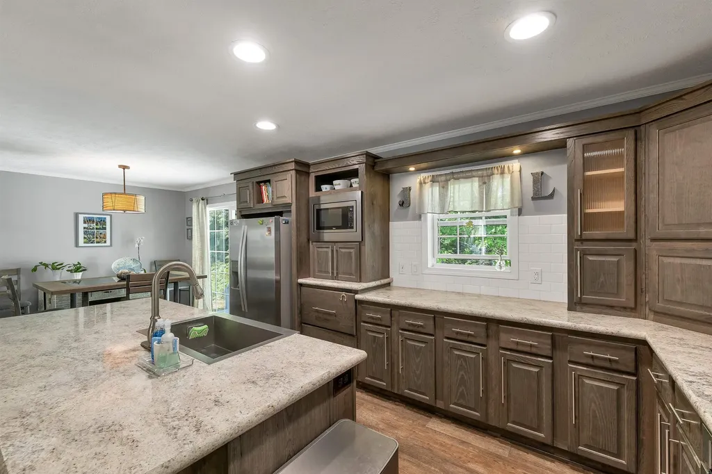 62 Mansfield Woods Way New Hampton NH 03256