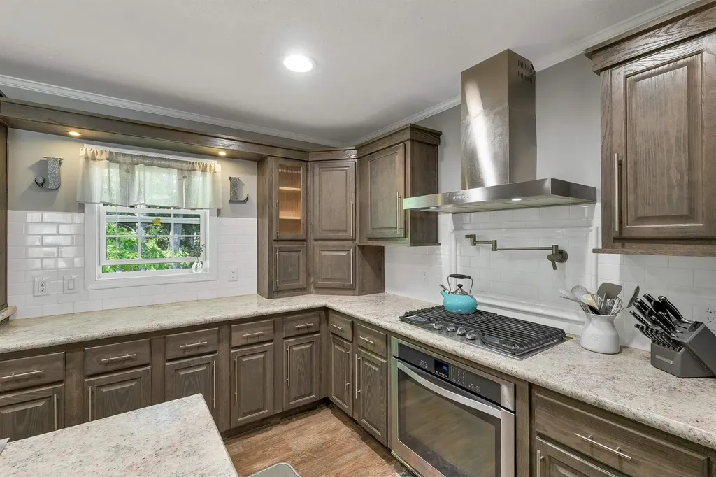 62 Mansfield Woods Way New Hampton NH 03256