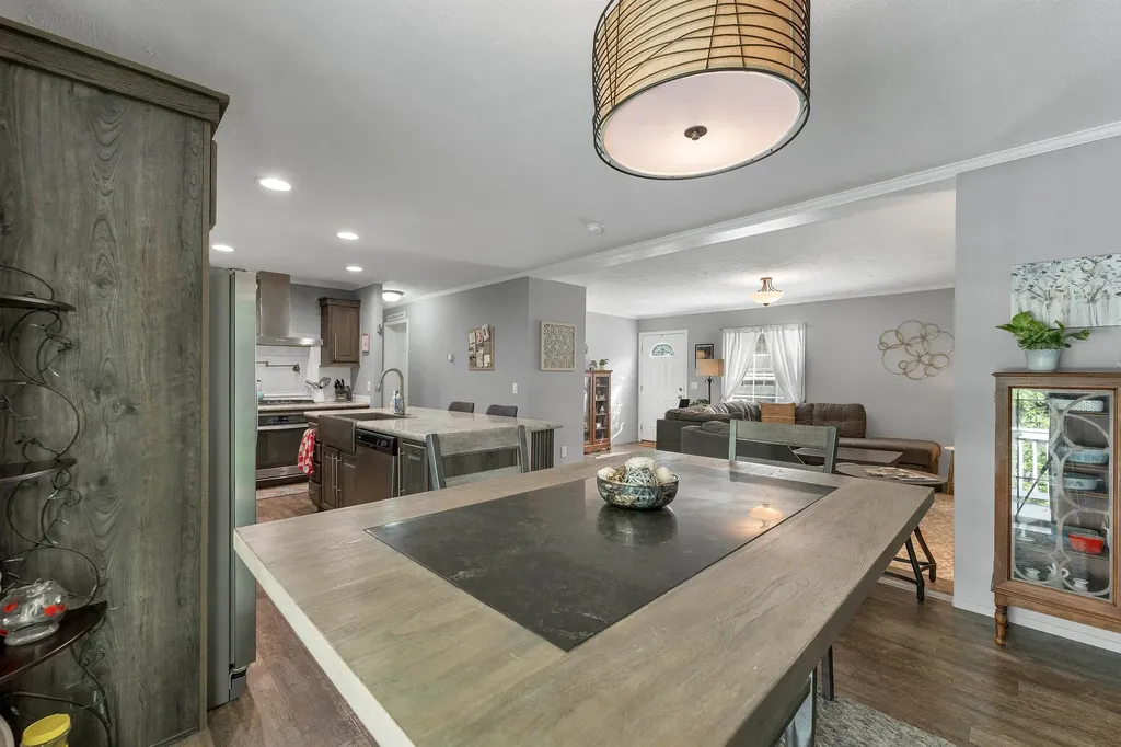 62 Mansfield Woods Way New Hampton NH 03256