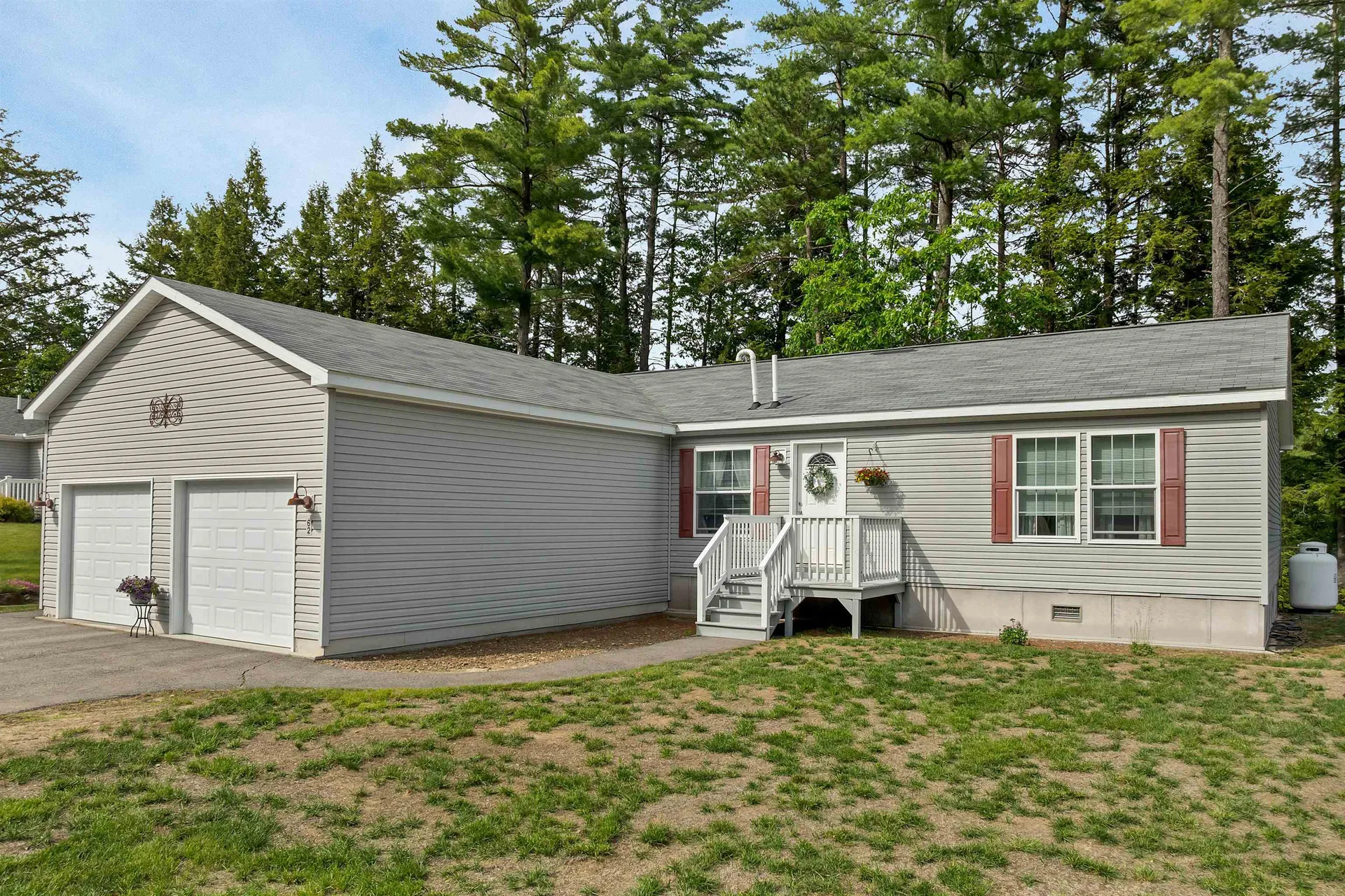 62 Mansfield Woods Way New Hampton NH 03256