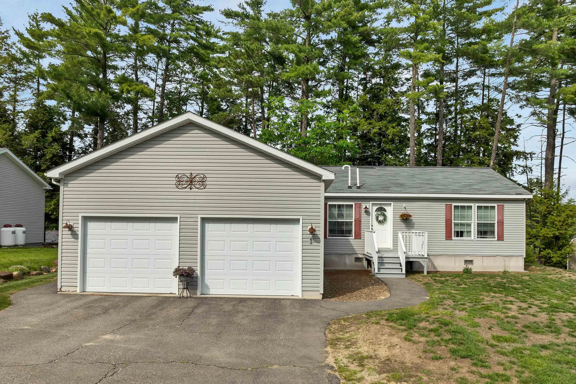 62 Mansfield Woods Way New Hampton NH 03256