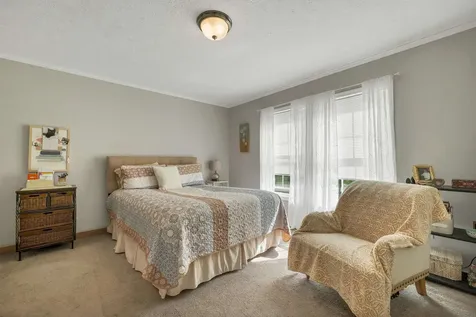 62 Mansfield Woods Way New Hampton NH 03256