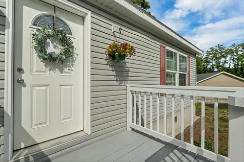 62 Mansfield Woods Way New Hampton NH 03256