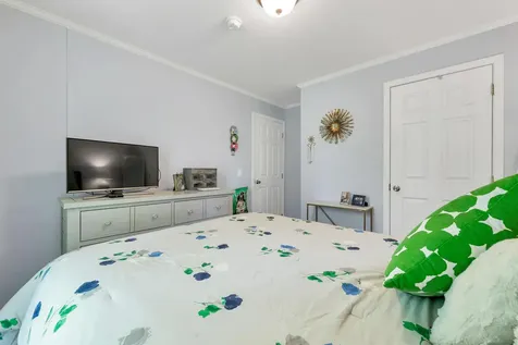 62 Mansfield Woods Way New Hampton NH 03256