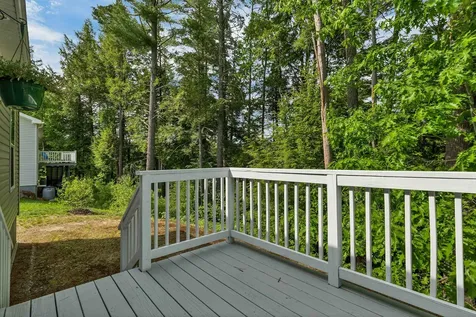 62 Mansfield Woods Way New Hampton NH 03256