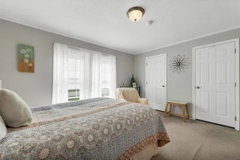 62 Mansfield Woods Way New Hampton NH 03256