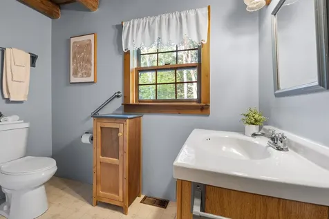 24 Cate Road Deerfield NH 03037