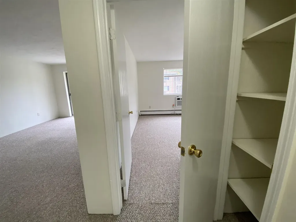 383 Huse Road Manchester NH 03103