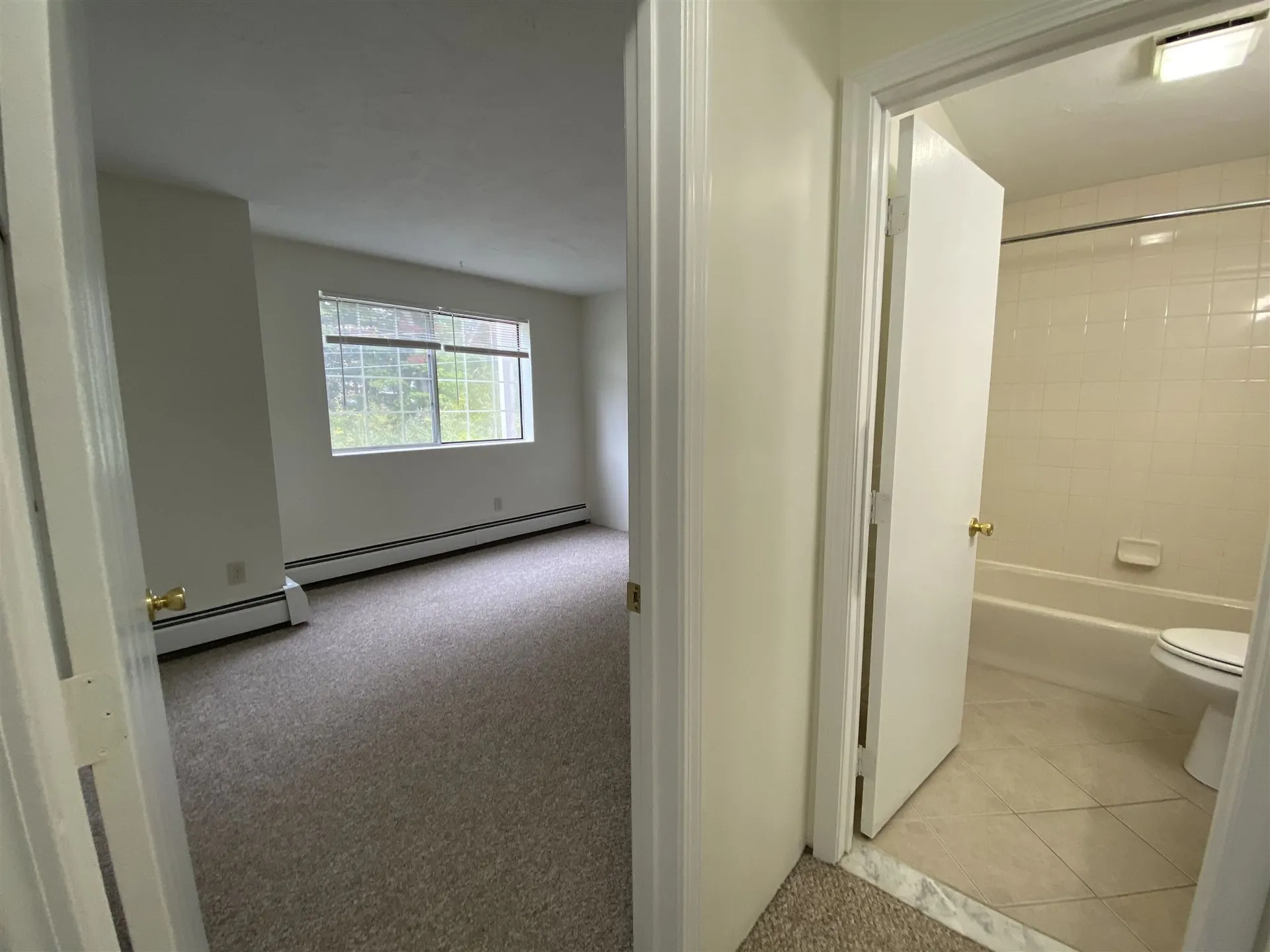 383 Huse Road Manchester NH 03103