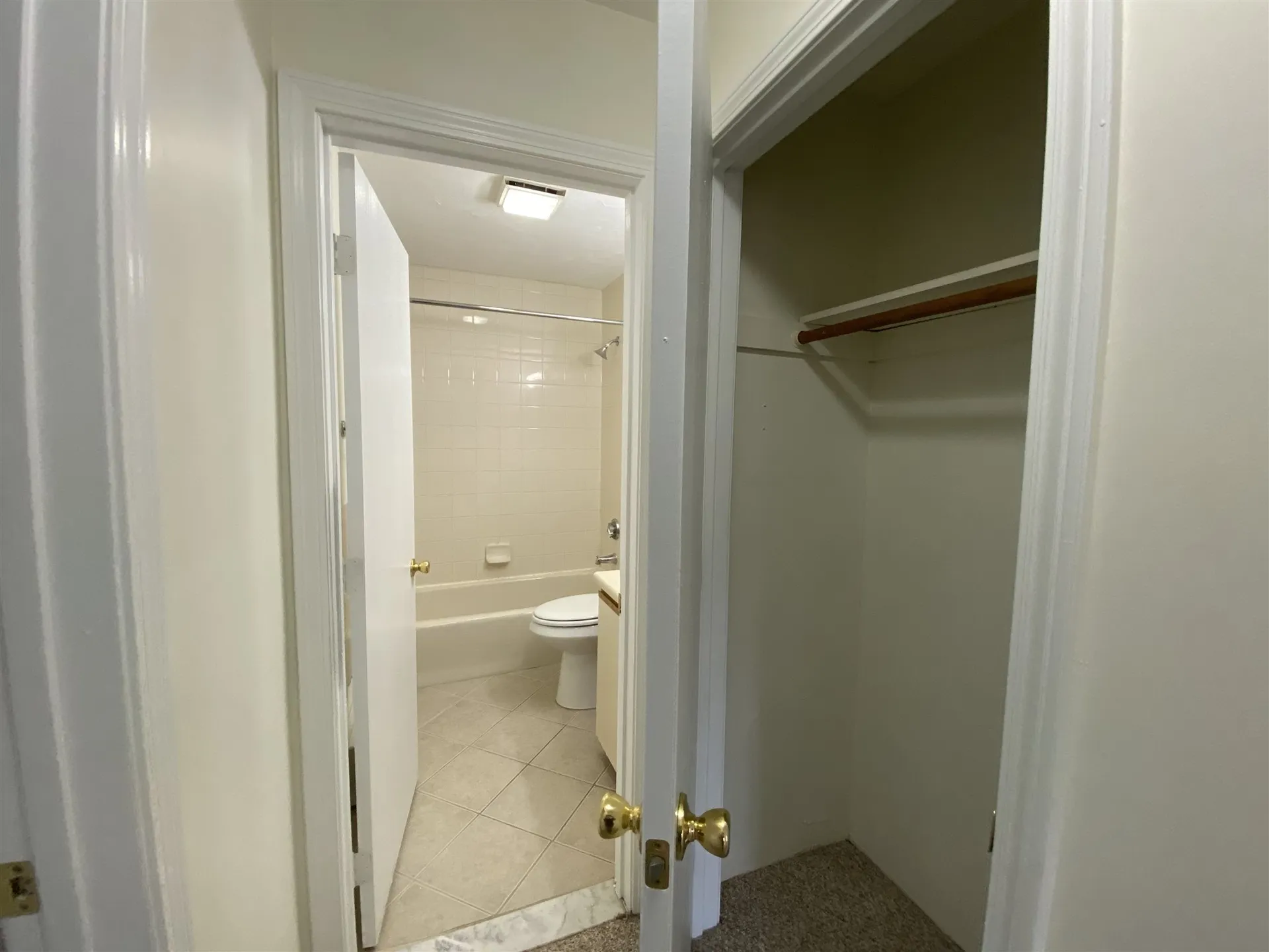 383 Huse Road Manchester NH 03103