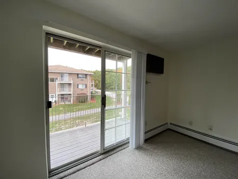 383 Huse Road Manchester NH 03103