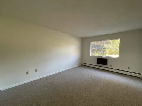 383 Huse Road Manchester NH 03103