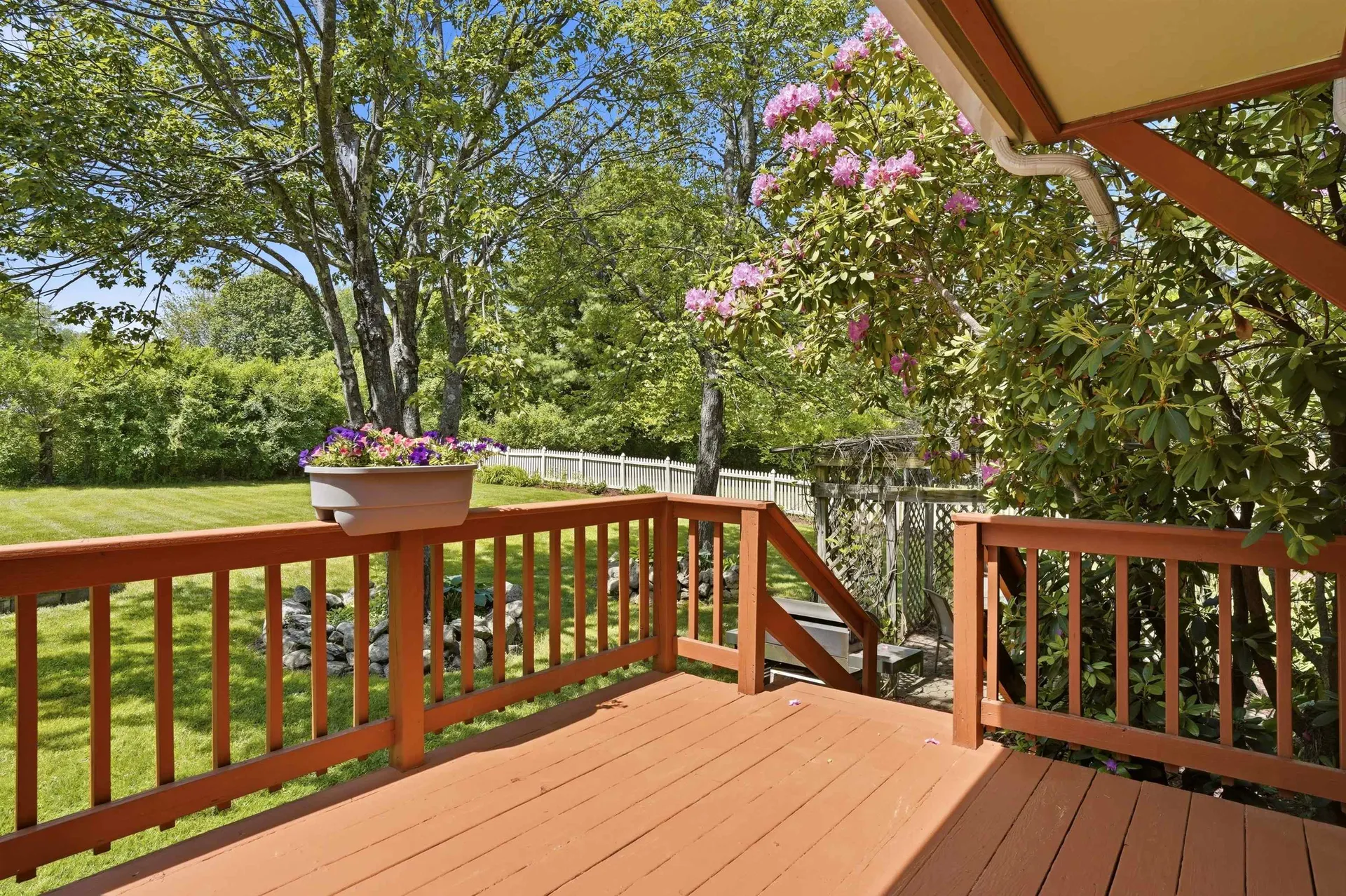 22 Clark Circle Pelham NH 03076