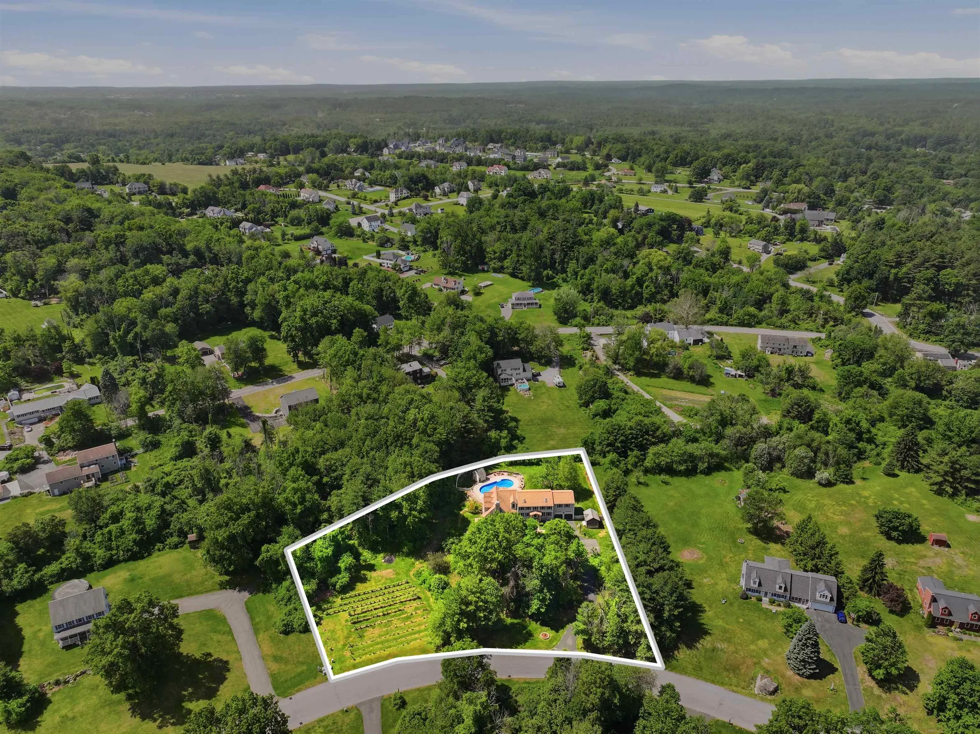 22 Clark Circle Pelham NH 03076