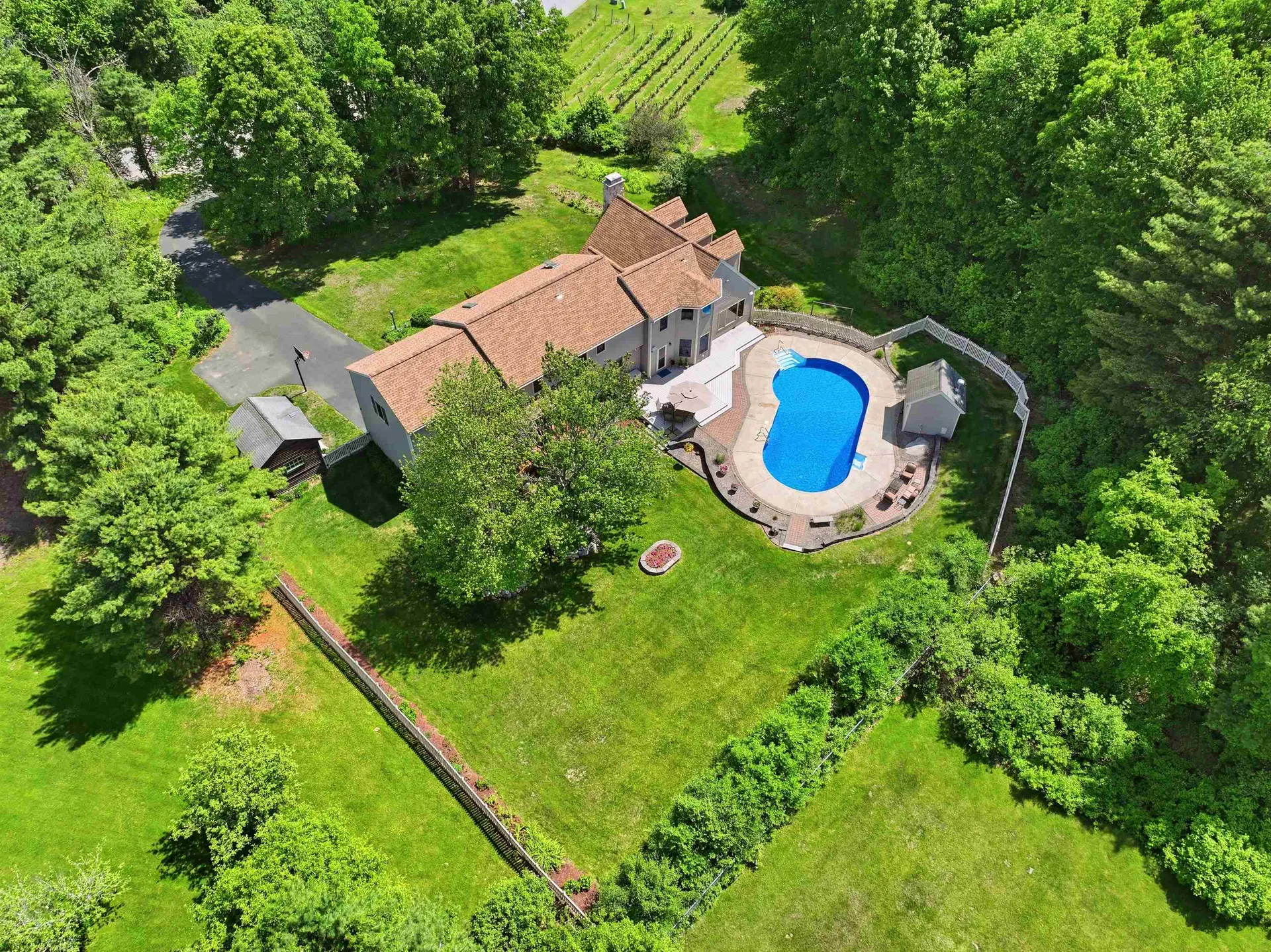 22 Clark Circle Pelham NH 03076