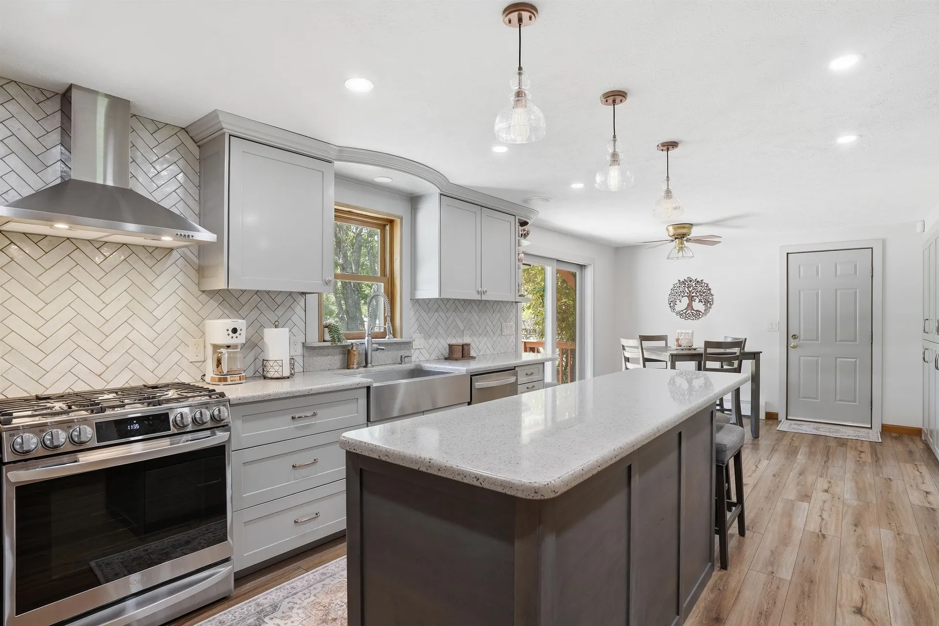 22 Clark Circle Pelham NH 03076