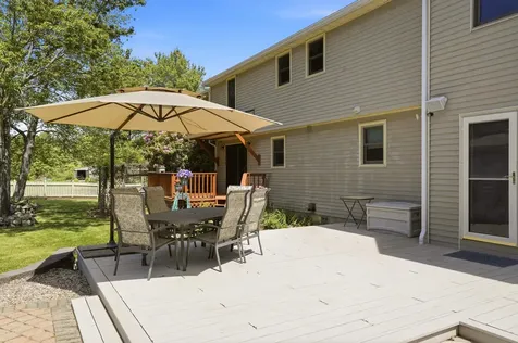 22 Clark Circle Pelham NH 03076