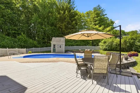 22 Clark Circle Pelham NH 03076