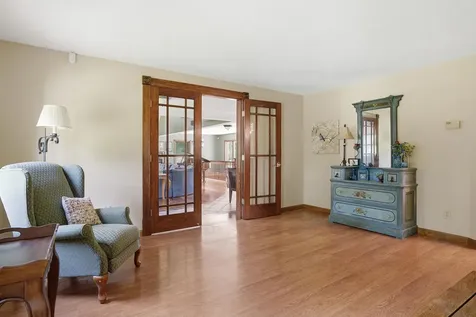 22 Clark Circle Pelham NH 03076