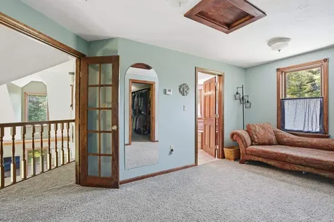 22 Clark Circle Pelham NH 03076